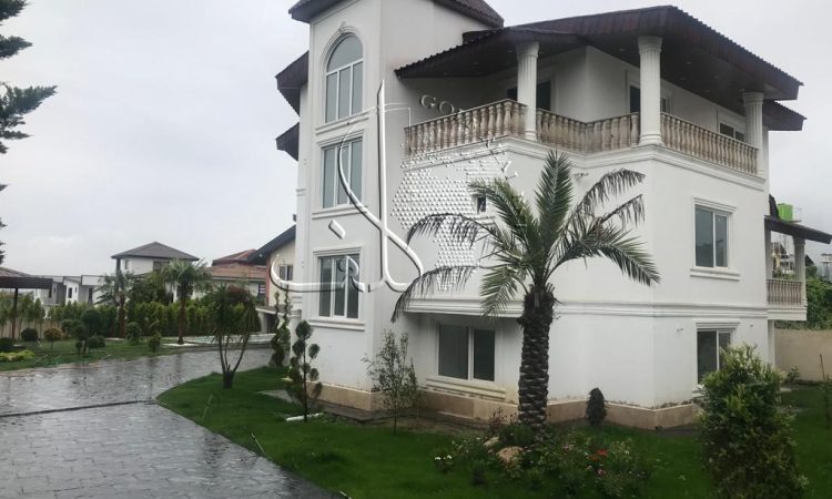 ویلا  استخردار  دوبلکس جنگل سیسنگان نوشهر