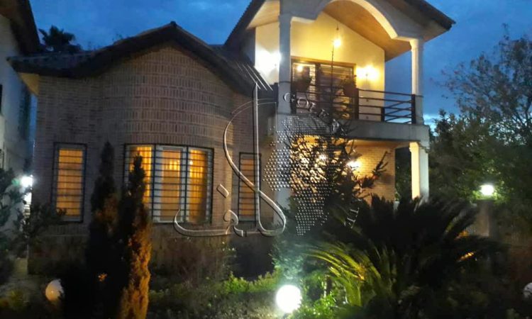 ویلا شهرکی جنگلی نوشهر وازیوار 330 متری