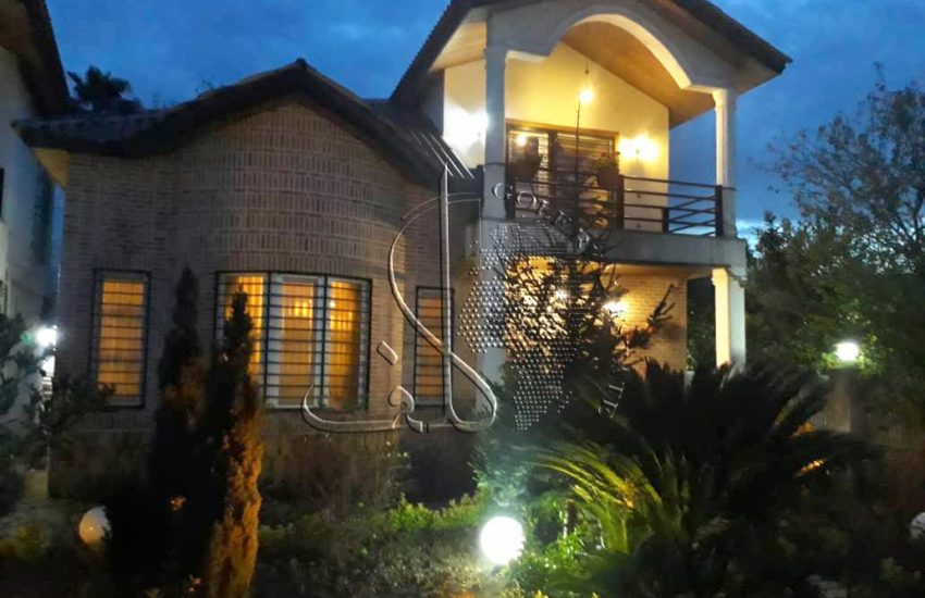 ویلا شهرکی جنگلی نوشهر وازیوار 330 متری